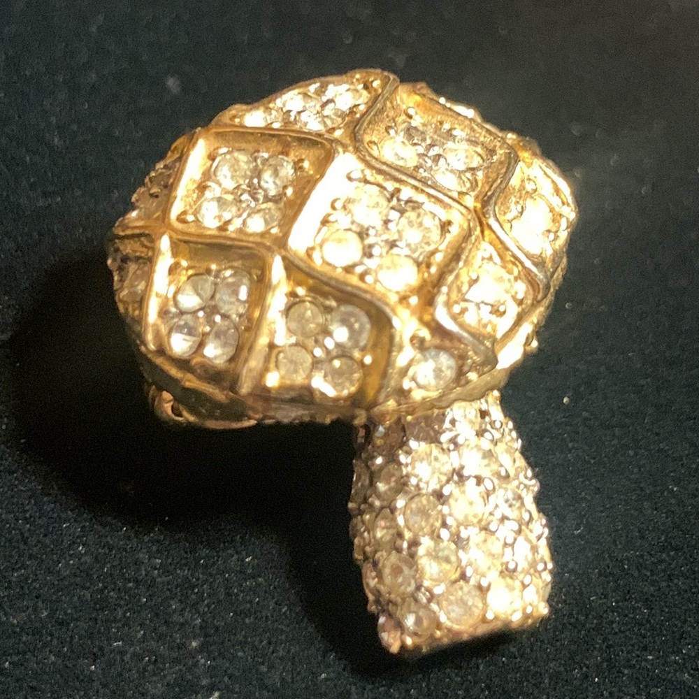 LES BERNARD BROOCH PIN PAVÉMUSHROOM